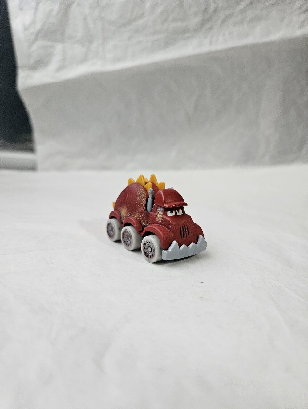 Disney Pixar Cars On The Road Mini Racer Dino Egg Mechaturbonatops